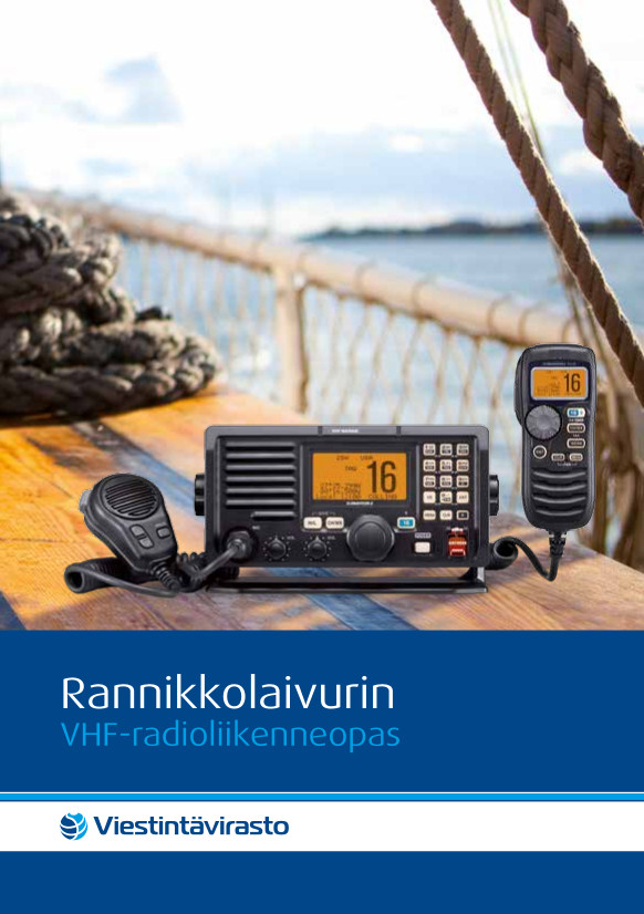 Rannikkolaivurin radioliikenneoppaan kansikuva jossa kuva radiopuhelimesta