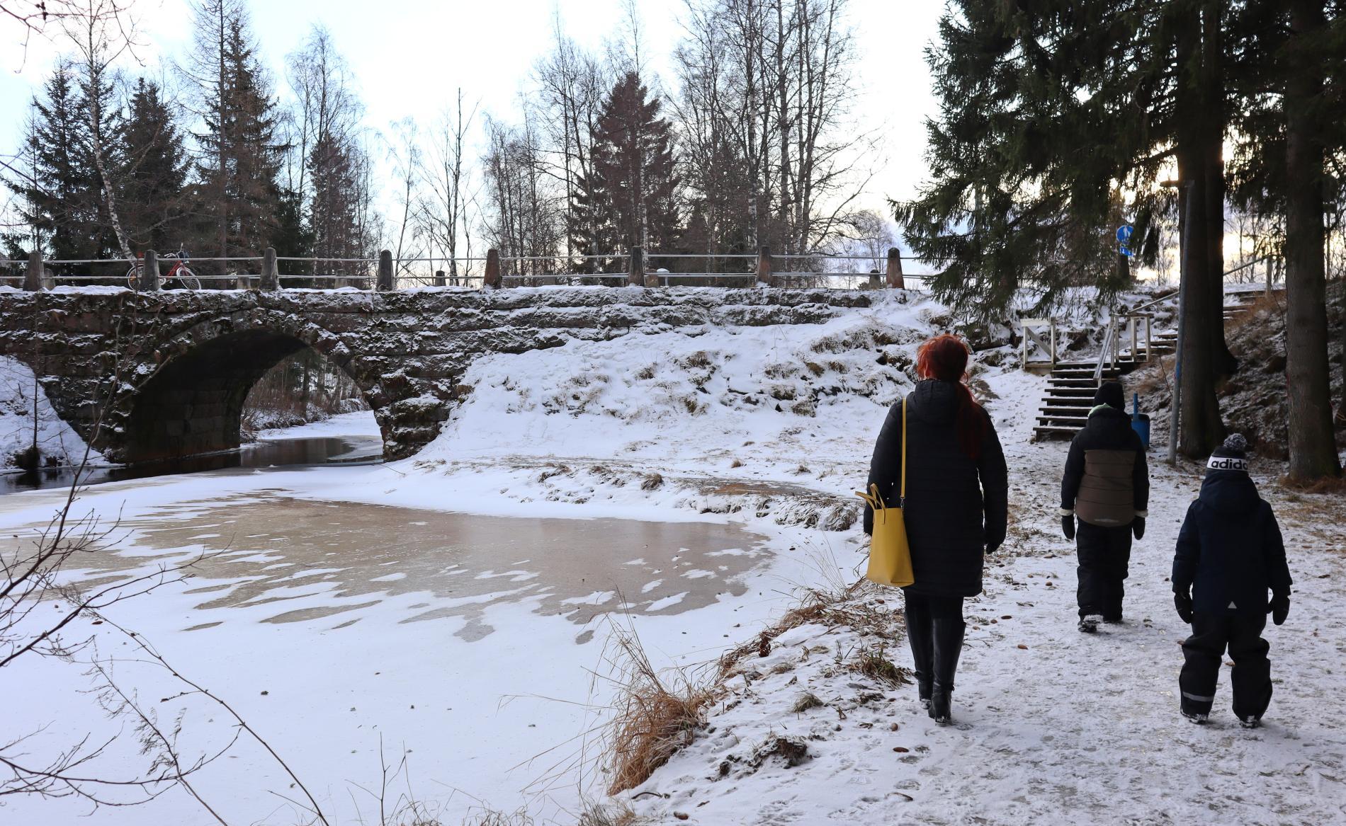 Den vinterliga Pattijoki-bron.